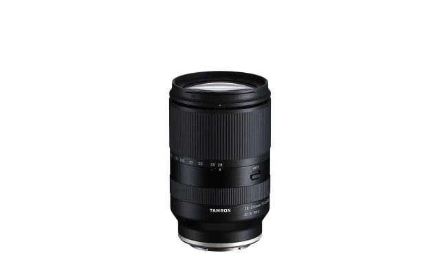 28-200mm f/2.8-5.6 Di III RXD
